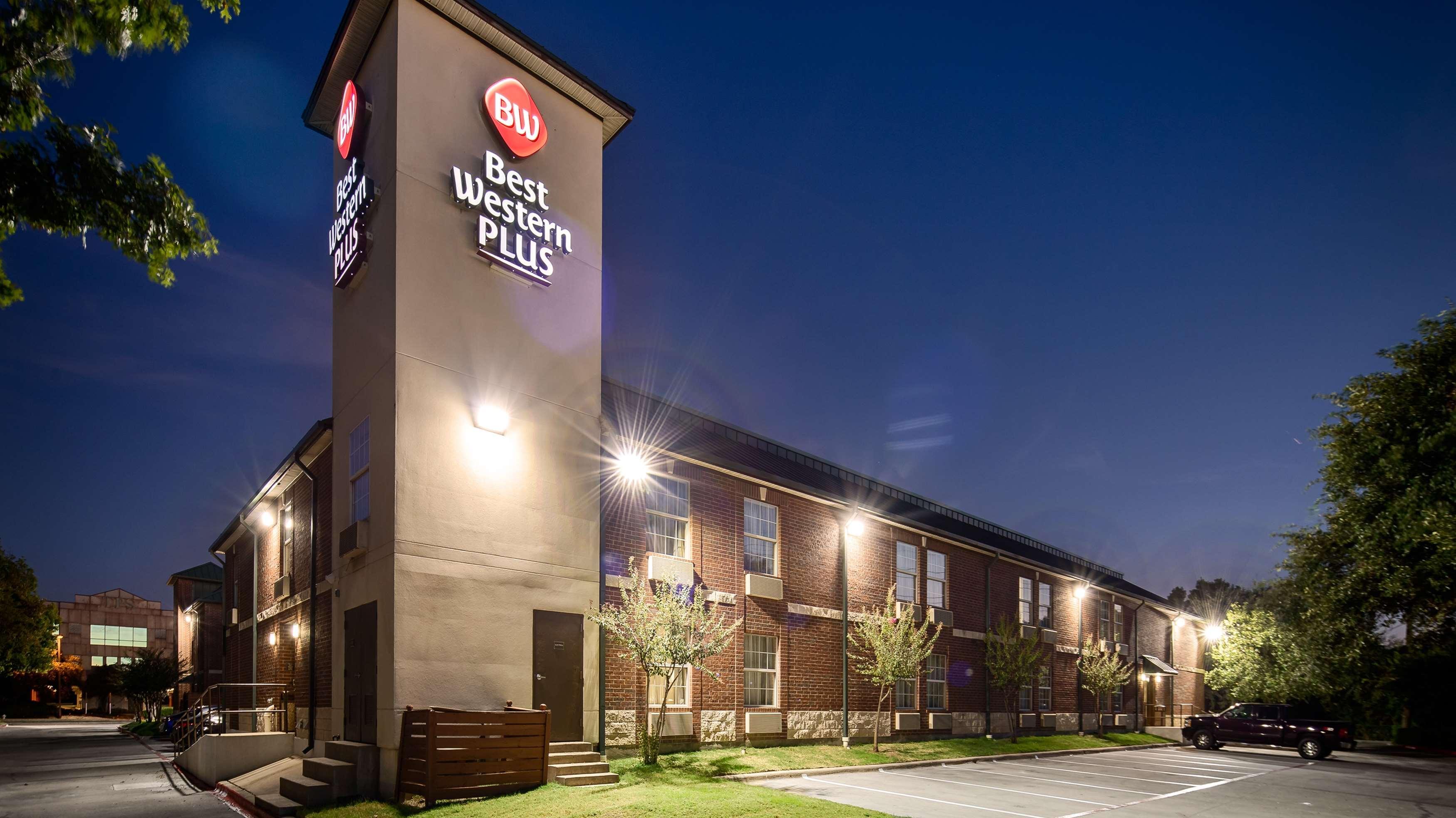 Best Western Plus Addison/Dallas Hotel Екстер'єр фото